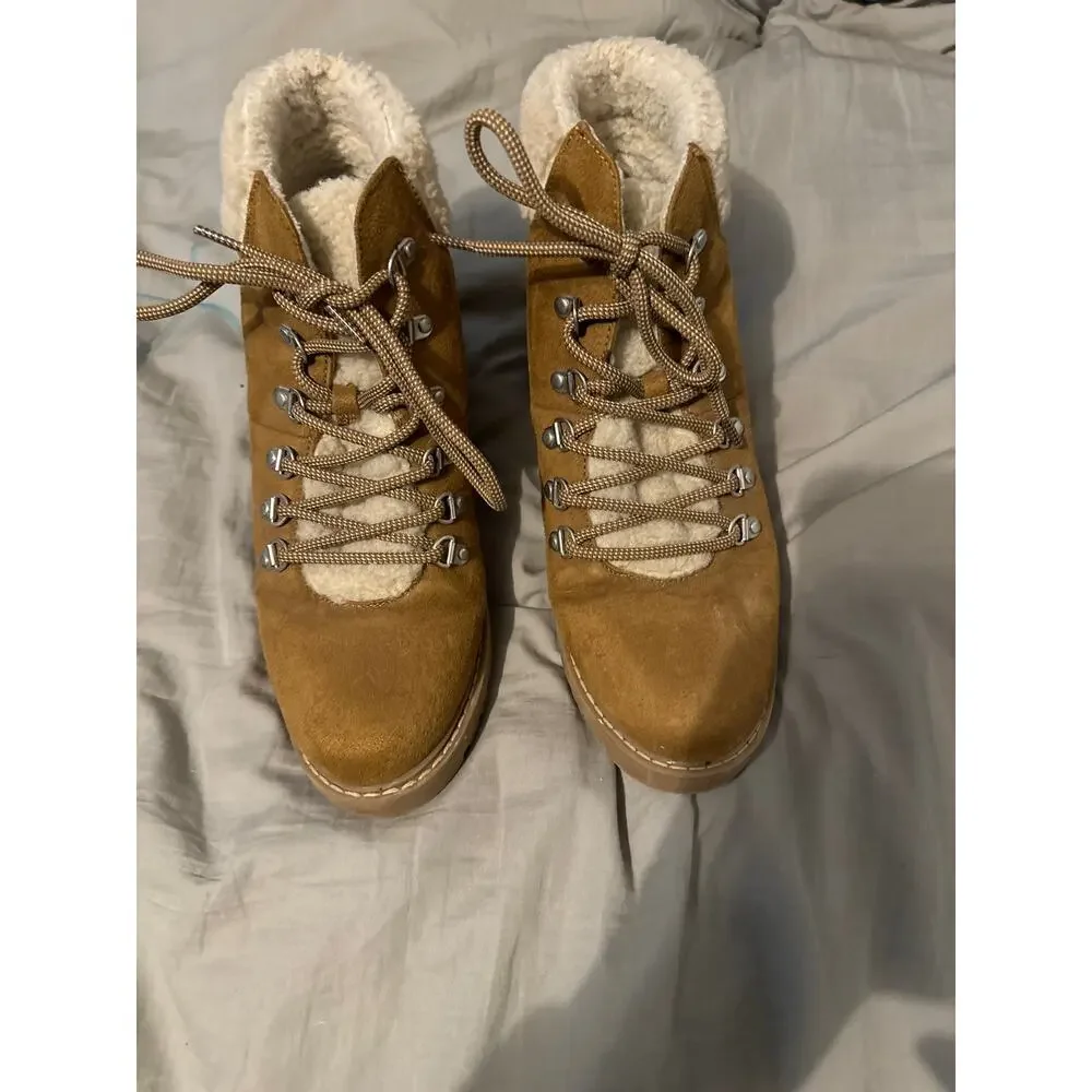 Cliffs White Mountain  Dynamic hiking boot sz 10 light brown‎